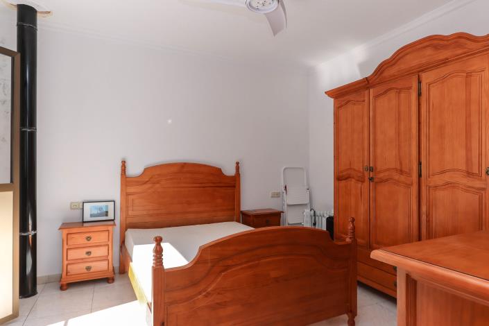 Image No.14-3 Bed Villa / Detached for sale