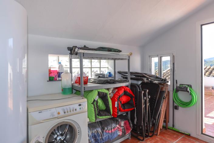 Image No.21-3 Bed Villa / Detached for sale