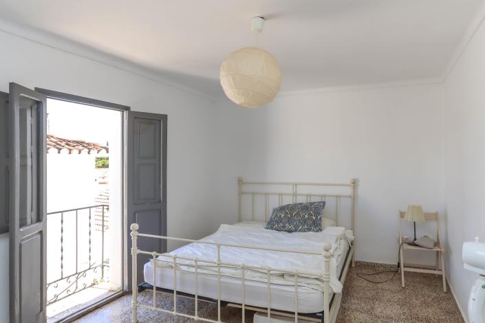 Image No.18-3 Bed Townhouse for sale