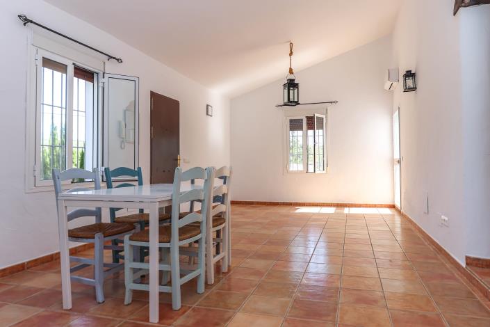 Image No.7-2 Bed Villa / Detached for sale