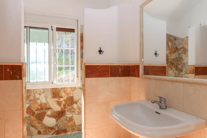 Image No.13-2 Bed Villa / Detached for sale