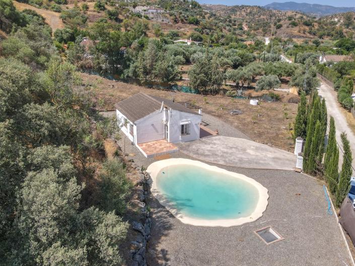 Image No.24-2 Bed Villa / Detached for sale