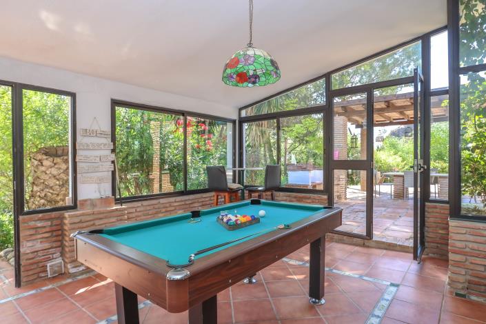 Image No.6-7 Bed Villa / Detached for sale