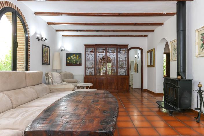 Image No.13-7 Bed Villa / Detached for sale