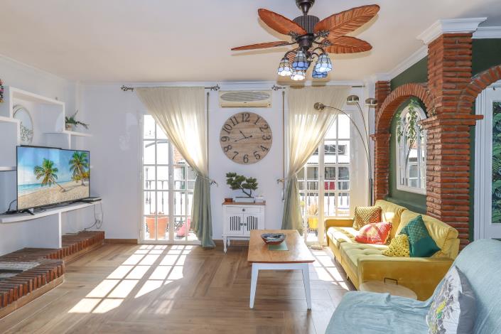 Image No.11-2 Bed Townhouse for sale