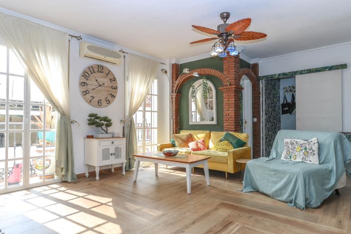 Image No.12-2 Bed Townhouse for sale