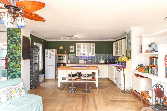 Image No.14-2 Bed Townhouse for sale