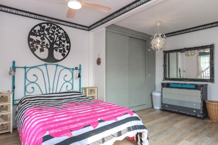 Image No.23-2 Bed Townhouse for sale