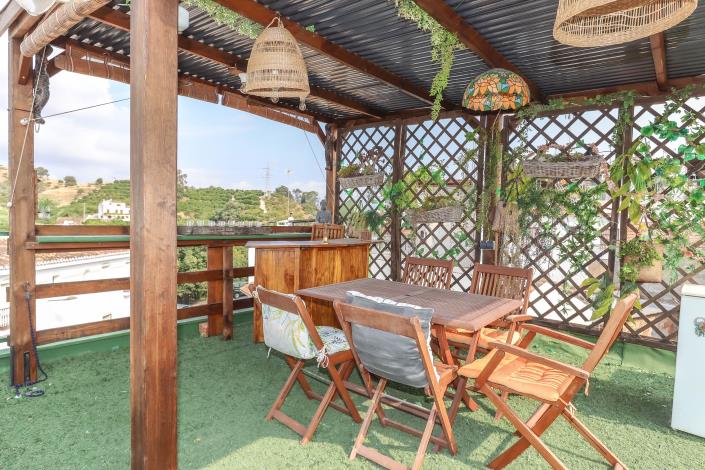 Image No.28-2 Bed Townhouse for sale