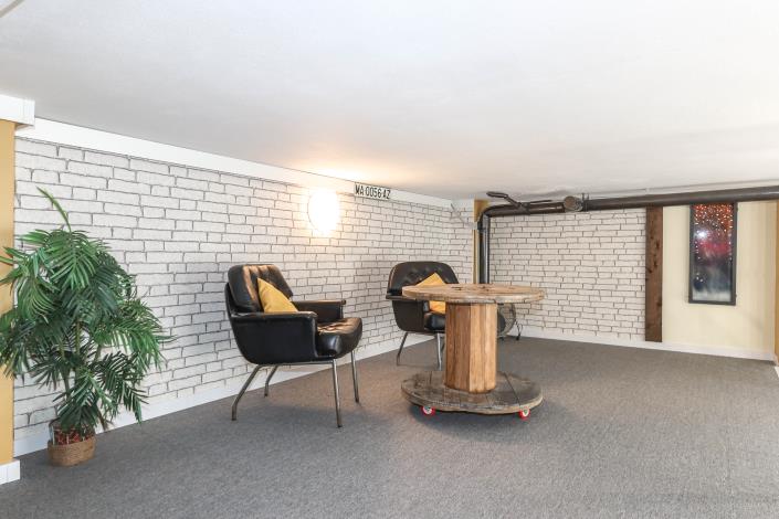 Image No.39-2 Bed Townhouse for sale