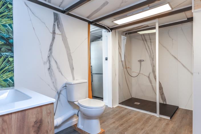 Image No.40-2 Bed Townhouse for sale