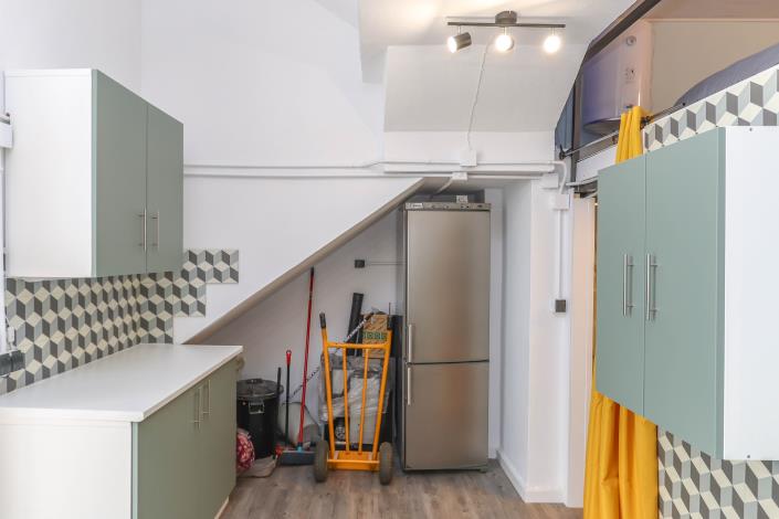 Image No.50-2 Bed Townhouse for sale