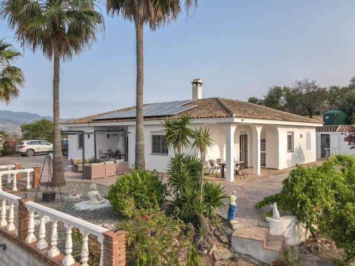 Image No.24-3 Bed Villa / Detached for sale