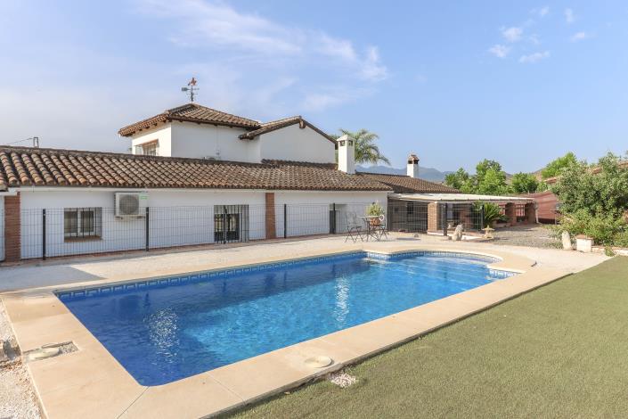 Image No.28-5 Bed Villa / Detached for sale