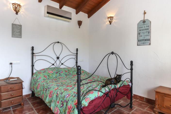 Image No.19-5 Bed Villa / Detached for sale