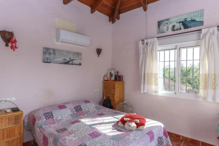 Image No.21-5 Bed Villa / Detached for sale