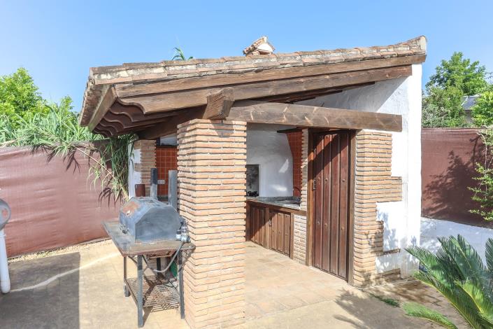 Image No.30-5 Bed Villa / Detached for sale