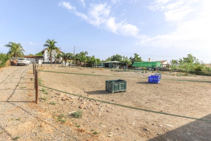 Image No.36-5 Bed Villa / Detached for sale