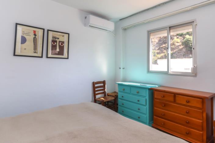 Image No.26-5 Bed Townhouse for sale