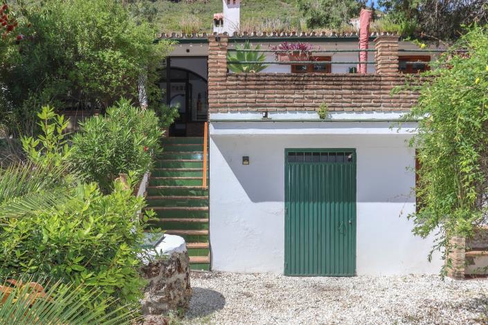 Image No.35-7 Bed Villa / Detached for sale