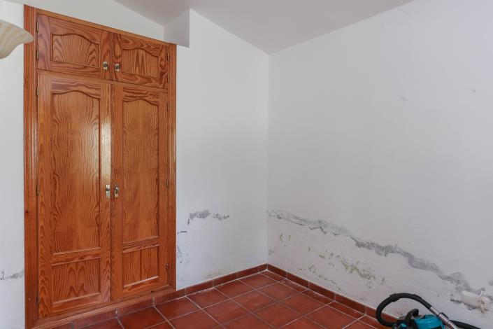 Image No.48-7 Bed Villa / Detached for sale