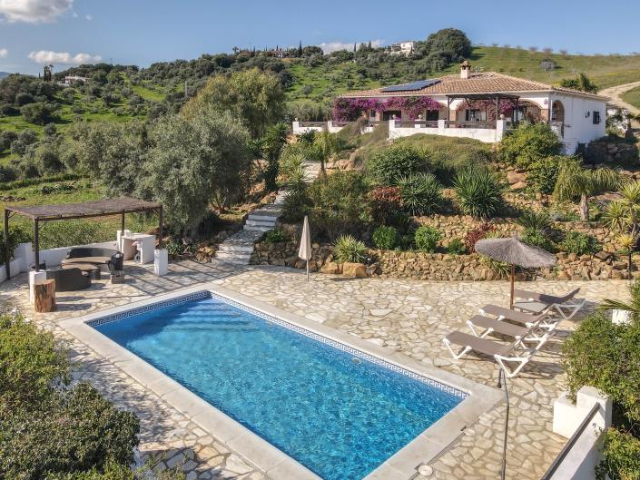 Image No.3-Villa / Détaché de 4 chambres à vendre à Alozaina