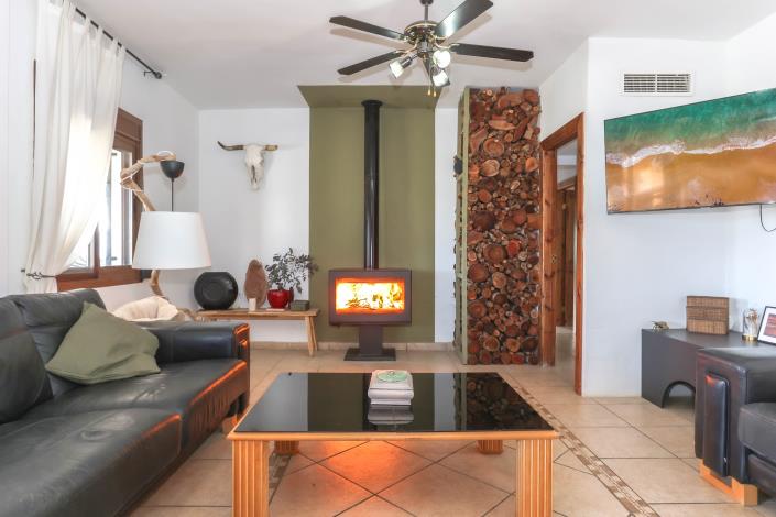 Image No.5-Villa / Détaché de 4 chambres à vendre à Alozaina