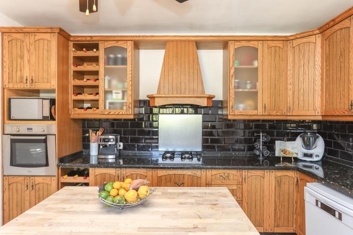 Image No.6-Villa / Détaché de 4 chambres à vendre à Alozaina