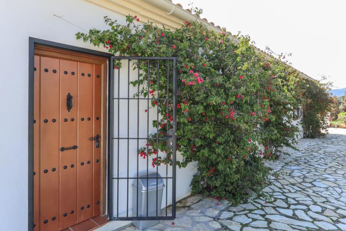 Image No.8-Villa / Détaché de 4 chambres à vendre à Alozaina