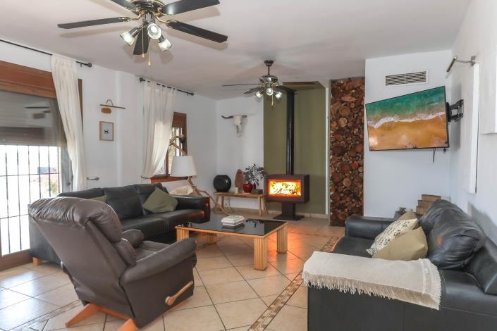 Image No.11-Villa / Détaché de 4 chambres à vendre à Alozaina