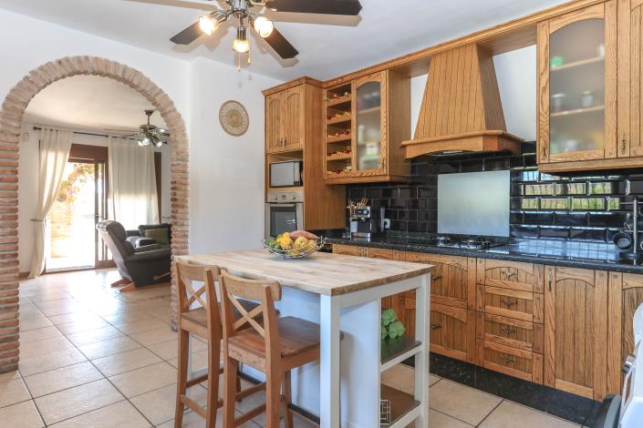 Image No.16-Villa / Détaché de 4 chambres à vendre à Alozaina