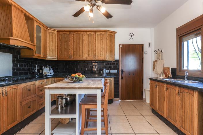 Image No.18-Villa / Détaché de 4 chambres à vendre à Alozaina