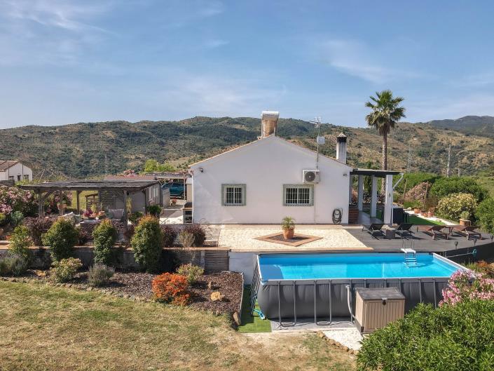 Image No.38-2 Bed Villa / Detached for sale