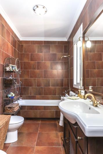 Image No.24-3 Bed Villa / Detached for sale