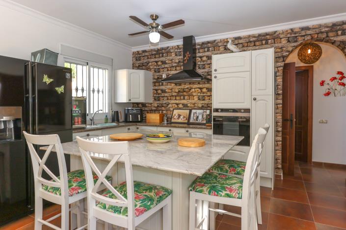 Image No.52-3 Bed Villa / Detached for sale