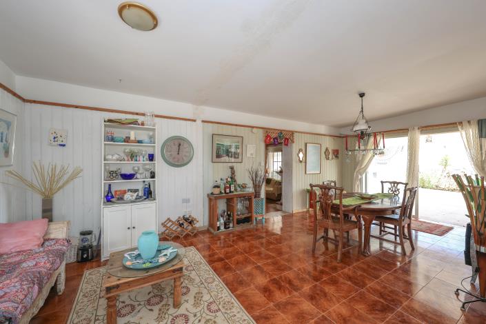 Image No.12-3 Bed Country Property for sale