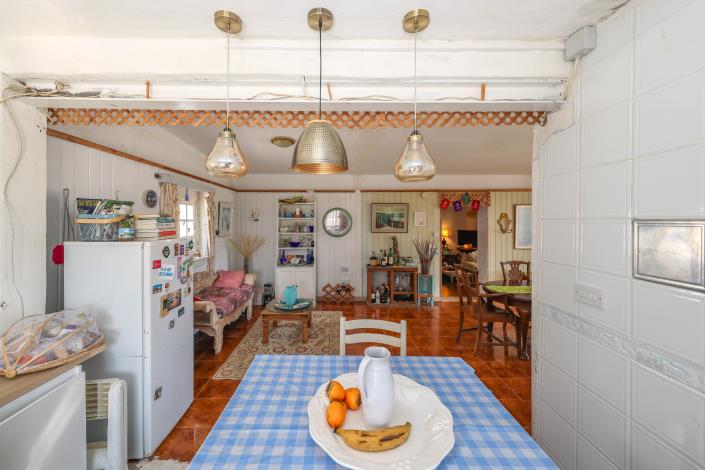 Image No.15-3 Bed Country Property for sale