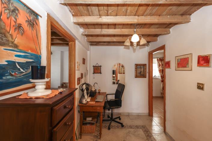 Image No.22-3 Bed Country Property for sale