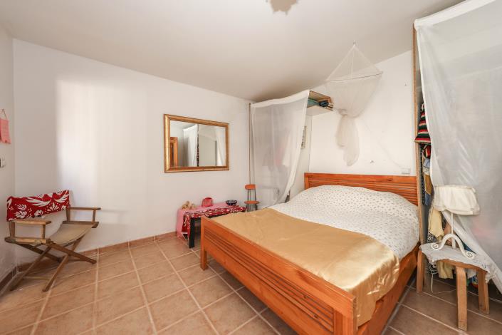 Image No.25-3 Bed Country Property for sale