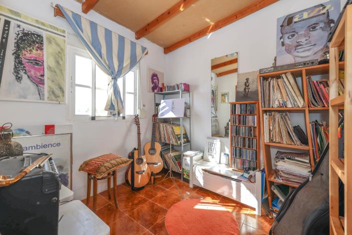 Image No.27-3 Bed Country Property for sale