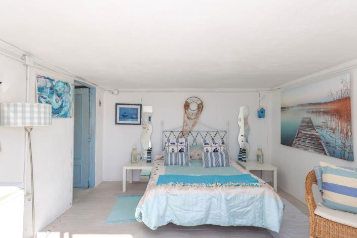 Image No.31-3 Bed Country Property for sale