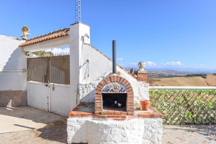 Image No.48-3 Bed Country Property for sale