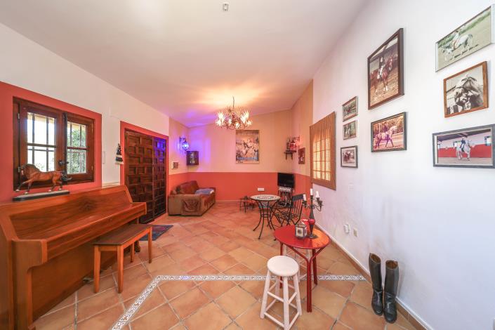 Image No.30-5 Bed Finca for sale