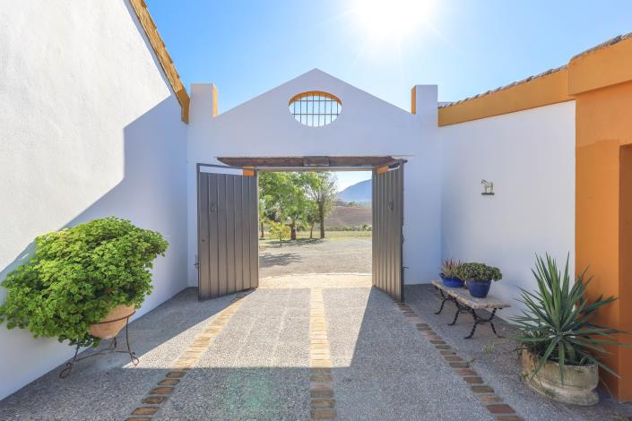 Image No.44-5 Bed Finca for sale