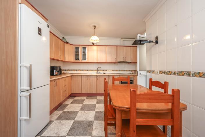 Image No.7-4 Bed Townhouse for sale