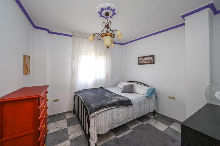 Image No.19-4 Bed Townhouse for sale