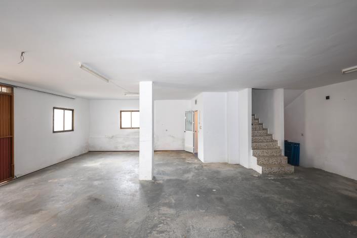 Image No.31-4 Bed Townhouse for sale