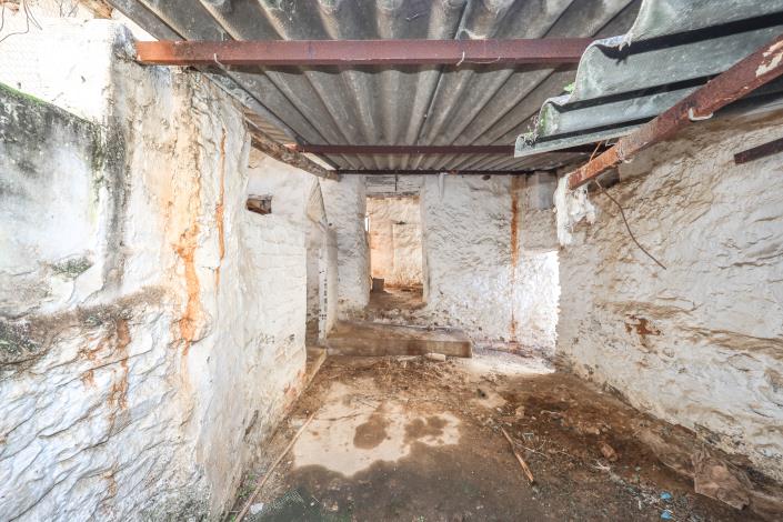 Image No.9-1 Bed Townhouse for sale