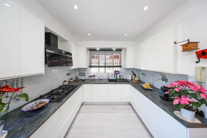 Image No.4-3 Bed Villa / Detached for sale