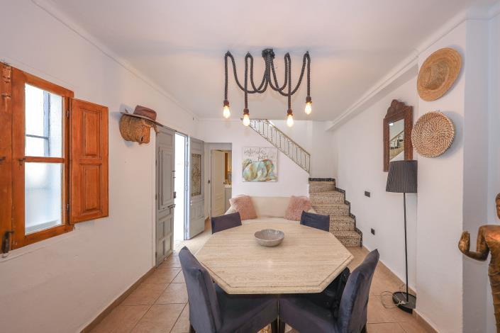 Image No.9-3 Bed Townhouse for sale